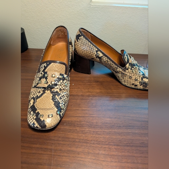 Tory Burch Leather Snakeskin Print Loafer Pumps With Gold Studs Size 9.5 - Picture 5 of 5